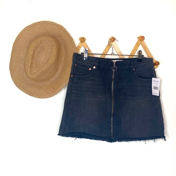 Free People Dresses & Skirts - Free people we the free zip up denim skirt black
